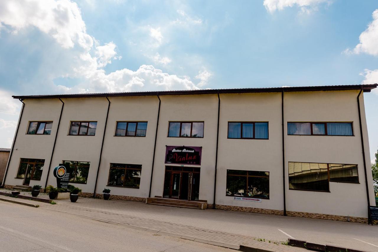 Pensiunea Vialux Bacău Exterior photo